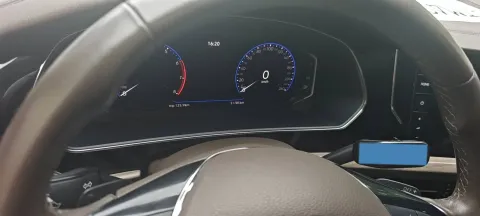2021 Volkswagen Passat 2.0T 220HP L4 7DCT