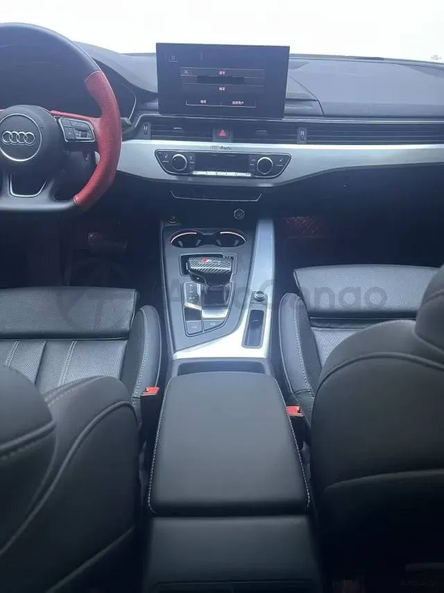 2022 Audi A4L 2.0T 190HP L4 7DCT,autocango,china used car exporter,china ev exporter,chinese used car exporter,chinese used ev exporter