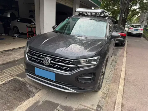 2019 JEEP CHEROKEE,autocango,china used car exporter,china ev exporter,chinese used car exporter,chinese used ev exporter