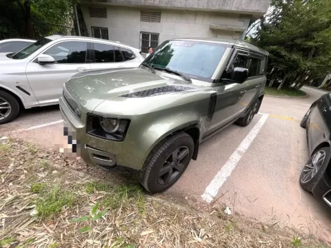 2022 LAND ROVER DEFENDER,autocango,china used car exporter,china ev exporter,chinese used car exporter,chinese used ev exporter