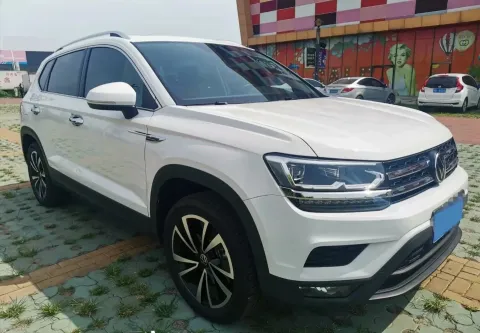 2021 Volkswagen Tharu 1.4T 150HP L4 7DCT