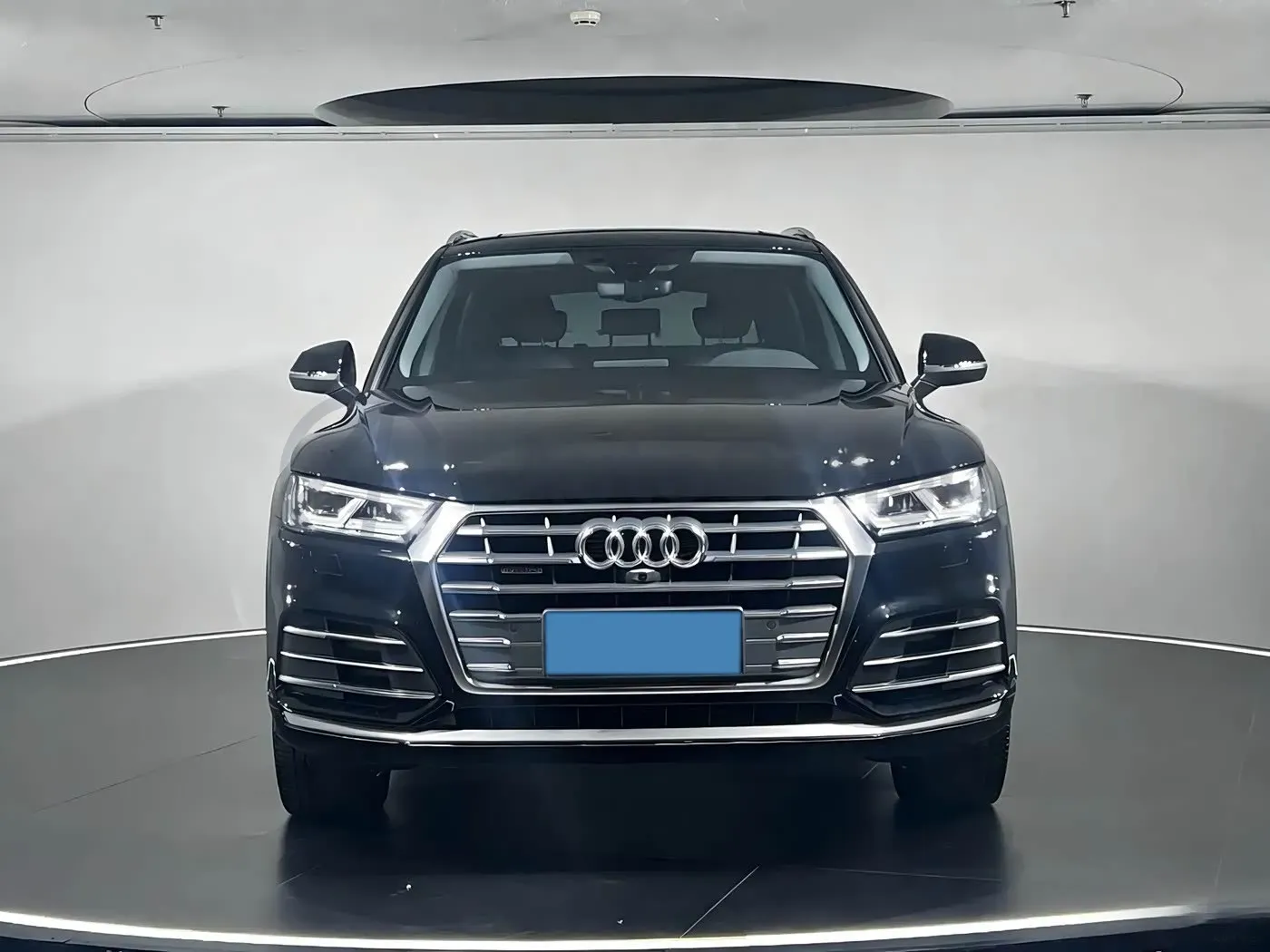 2020 Audi Q5L 2.0T 252HP L4 7DCT,autocango,china used car exporter,china ev exporter,chinese used car exporter,chinese used ev exporter