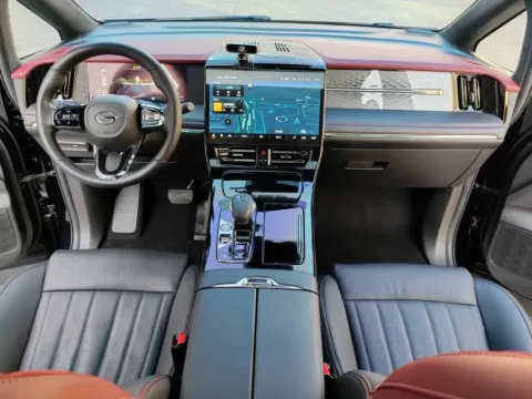 2023 GAC Trumpchi M8 2.0T 252HP L4 8AT