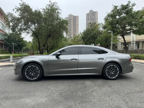 2022 Audi A7L 2.0T 245HP L4 7DCT