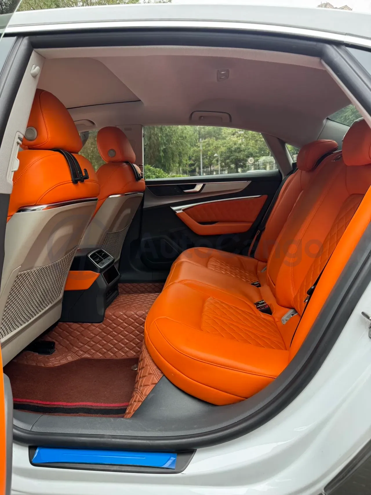 2022 Audi A7L 2.0T 245HP L4 7DCT,autocango,china used car exporter,china ev exporter,chinese used car exporter,chinese used ev exporter
