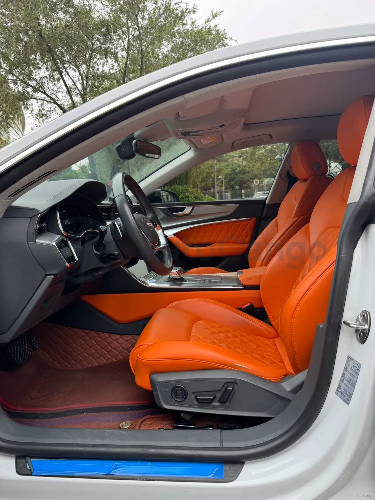 2022 Audi A7L 2.0T 245HP L4 7DCT,autocango,china used car exporter,china ev exporter,chinese used car exporter,chinese used ev exporter