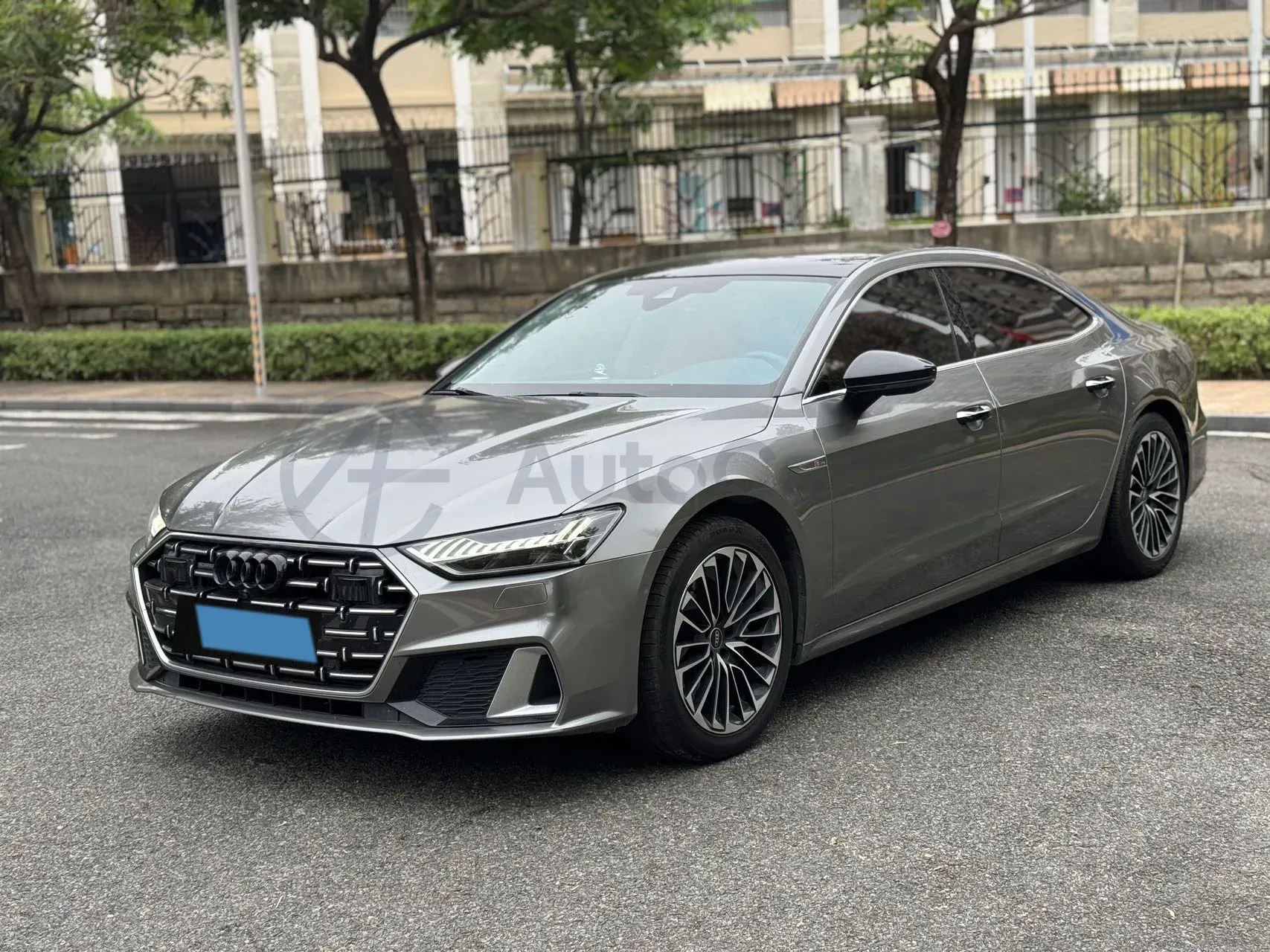 2022 Audi A7L 2.0T 245HP L4 7DCT,autocango,china used car exporter,china ev exporter,chinese used car exporter,chinese used ev exporter