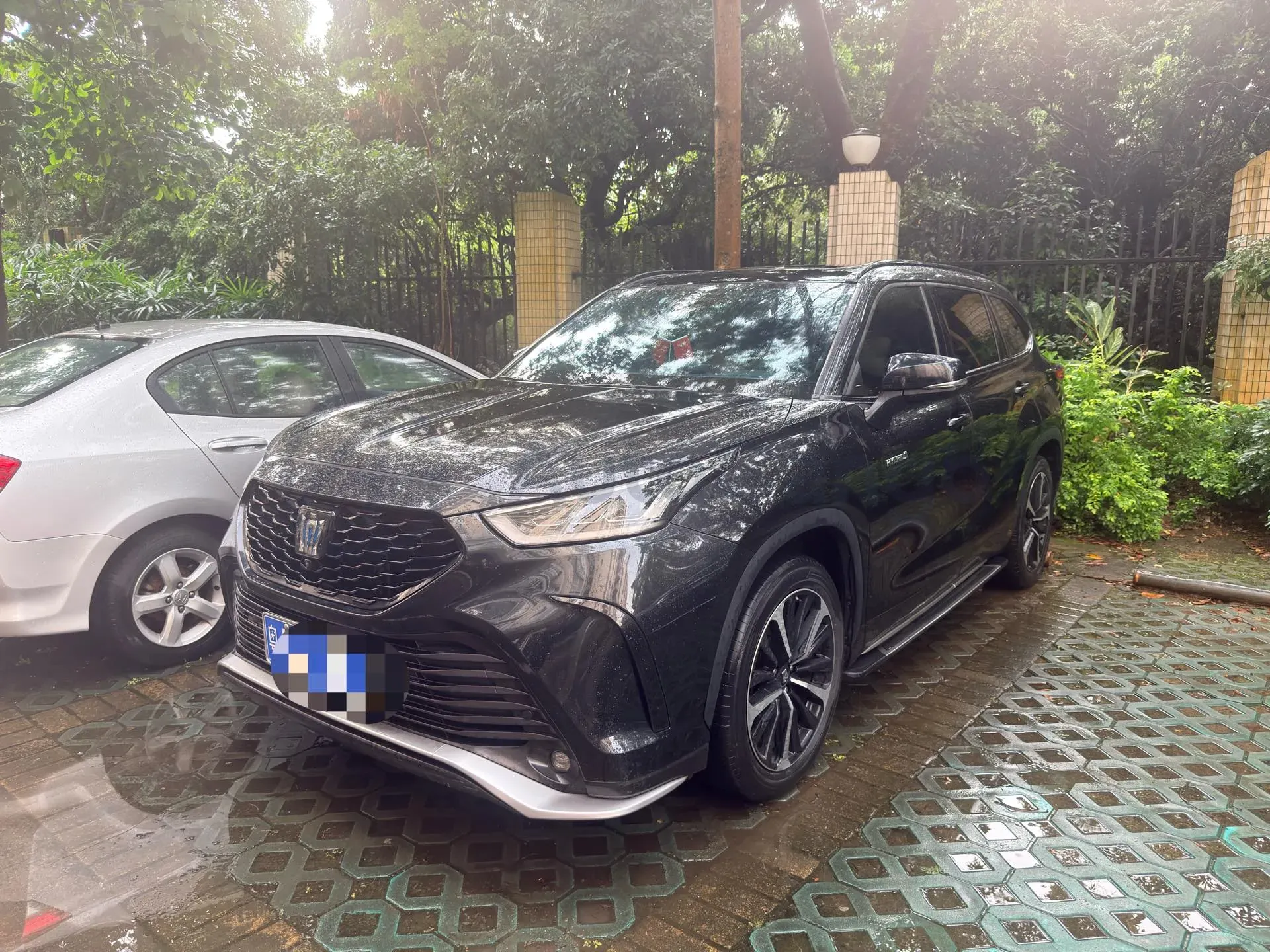 2022 Toyota Crown Kluger 2.5L 192HP L4 E-CVT Hybrid,autocango,china used car exporter,china ev exporter,chinese used car exporter,chinese used ev exporter