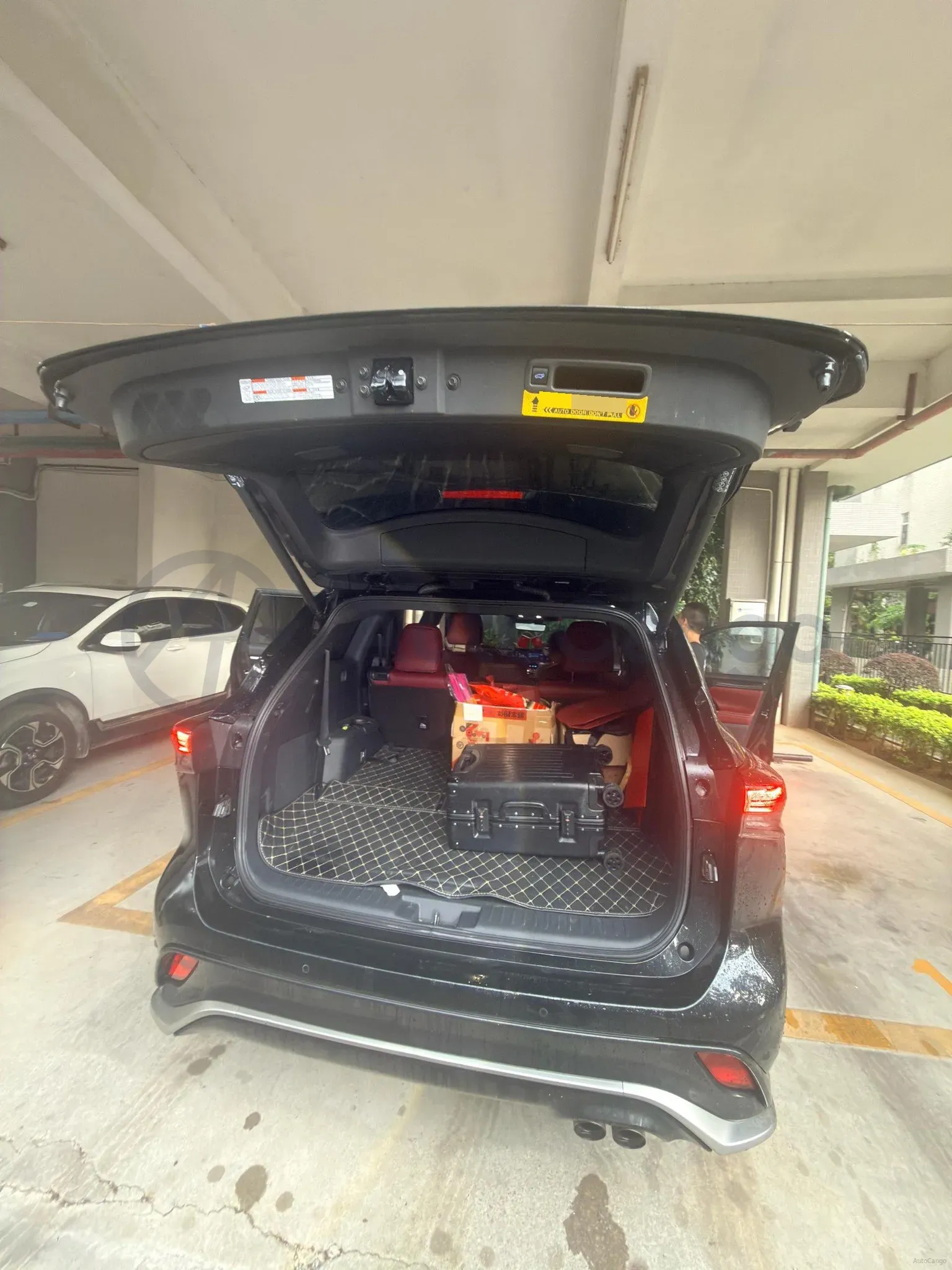 2022 Toyota Crown Kluger 2.5L 192HP L4 E-CVT Hybrid,autocango,china used car exporter,china ev exporter,chinese used car exporter,chinese used ev exporter