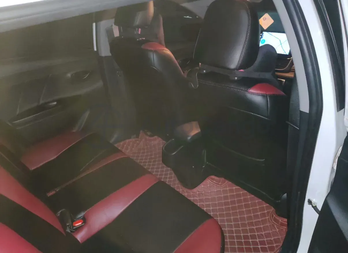 2022 Toyota Yaris L 1.5L 112HP L4 CVT,autocango,china used car exporter,china ev exporter,chinese used car exporter,chinese used ev exporter