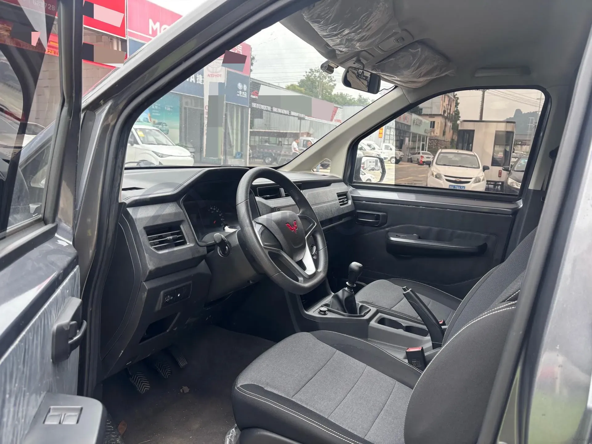 2022 WuLing ZhengChen 2.0L 136HP L4 6MT,autocango,china used car exporter,china ev exporter,chinese used car exporter,chinese used ev exporter