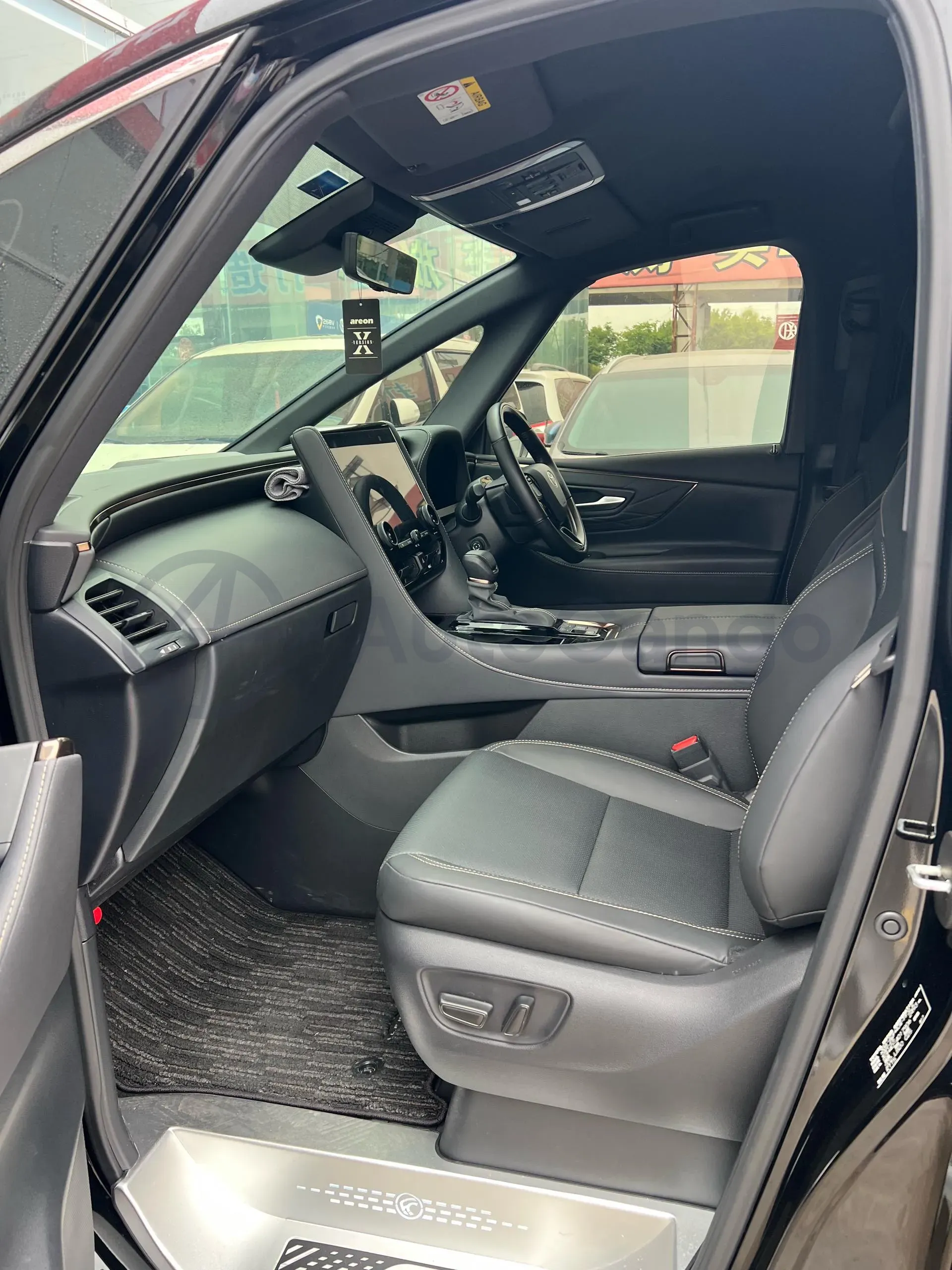2026 Toyota Wildlander 2.5L 185HP L4 E-CVT Hybrid,autocango,china used car exporter,china ev exporter,chinese used car exporter,chinese used ev exporter