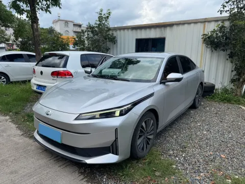 2024 CHANGAN QIYUAN A05,autocango,china used car exporter,china ev exporter,chinese used car exporter,chinese used ev exporter