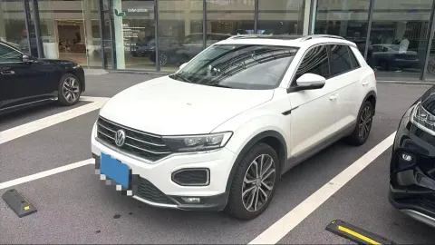 2019 VOLKSWAGEN T-ROC,autocango,china used car exporter,china ev exporter,chinese used car exporter,chinese used ev exporter