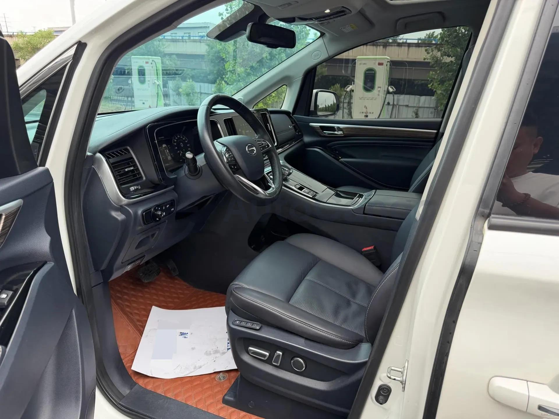 2021 GAC Trumpchi M8 2.0T 252HP L4 8AT,autocango,china used car exporter,china ev exporter,chinese used car exporter,chinese used ev exporter