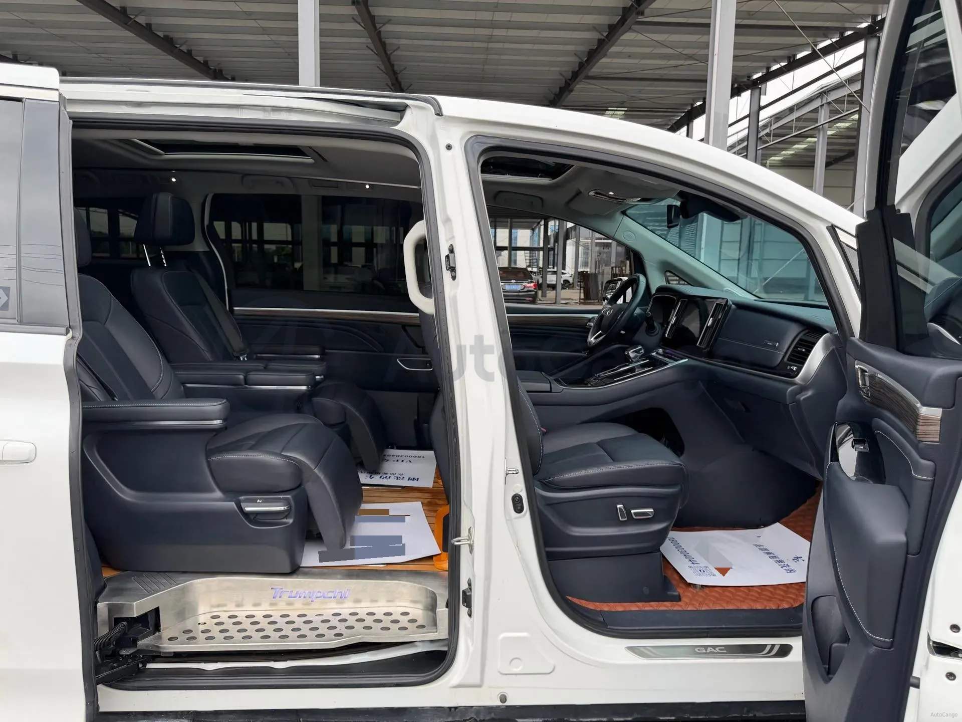 2021 GAC Trumpchi M8 2.0T 252HP L4 8AT,autocango,china used car exporter,china ev exporter,chinese used car exporter,chinese used ev exporter