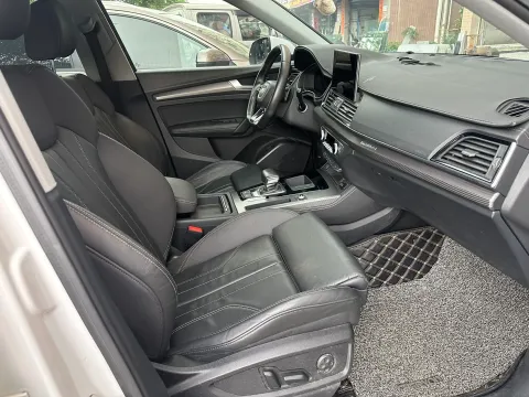 2021 Audi Q5L 2.0T 190HP L4 7DCT