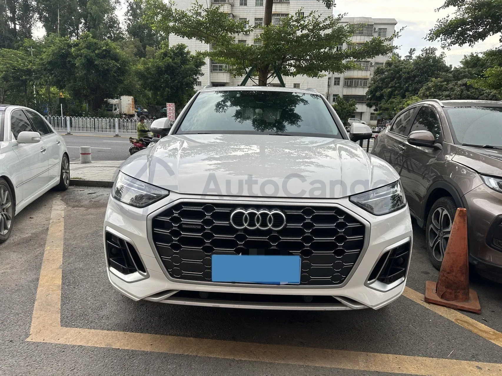 2021 Audi Q5L 2.0T 190HP L4 7DCT,autocango,china used car exporter,china ev exporter,chinese used car exporter,chinese used ev exporter
