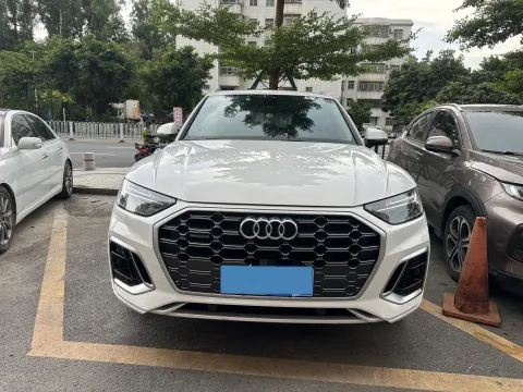 2021 Audi Q5L 2.0T 190HP L4 7DCT