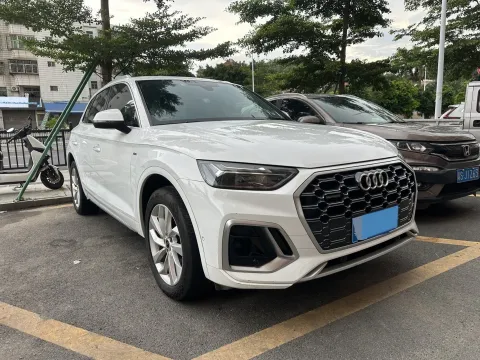 2021 Audi Q5L 2.0T 190HP L4 7DCT