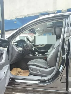 2022 HongQi HS5 2.0T 224HP L4 6AT