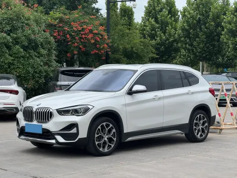 2022 BMW X1,autocango,china used car exporter,china ev exporter,chinese used car exporter,chinese used ev exporter