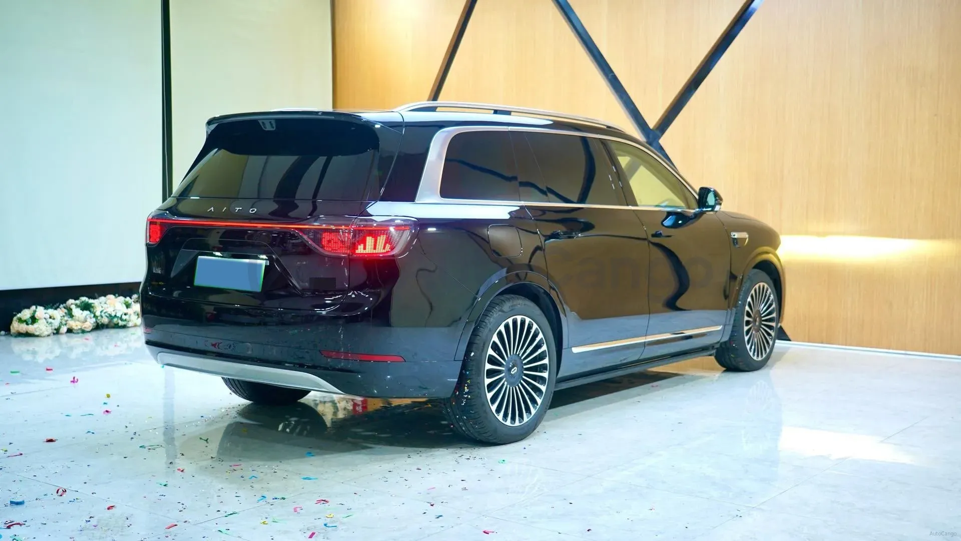 2025 HIMA AITO M9 REEV 160HP REEV 52KWH,autocango,china used car exporter,china ev exporter,chinese used car exporter,chinese used ev exporter