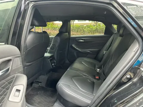 2022 Toyota Avalon 2.5L 178HP L4 E-CVT Hybrid