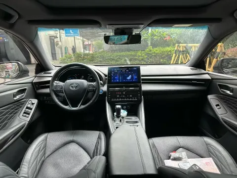 2022 Toyota Avalon 2.5L 178HP L4 E-CVT Hybrid
