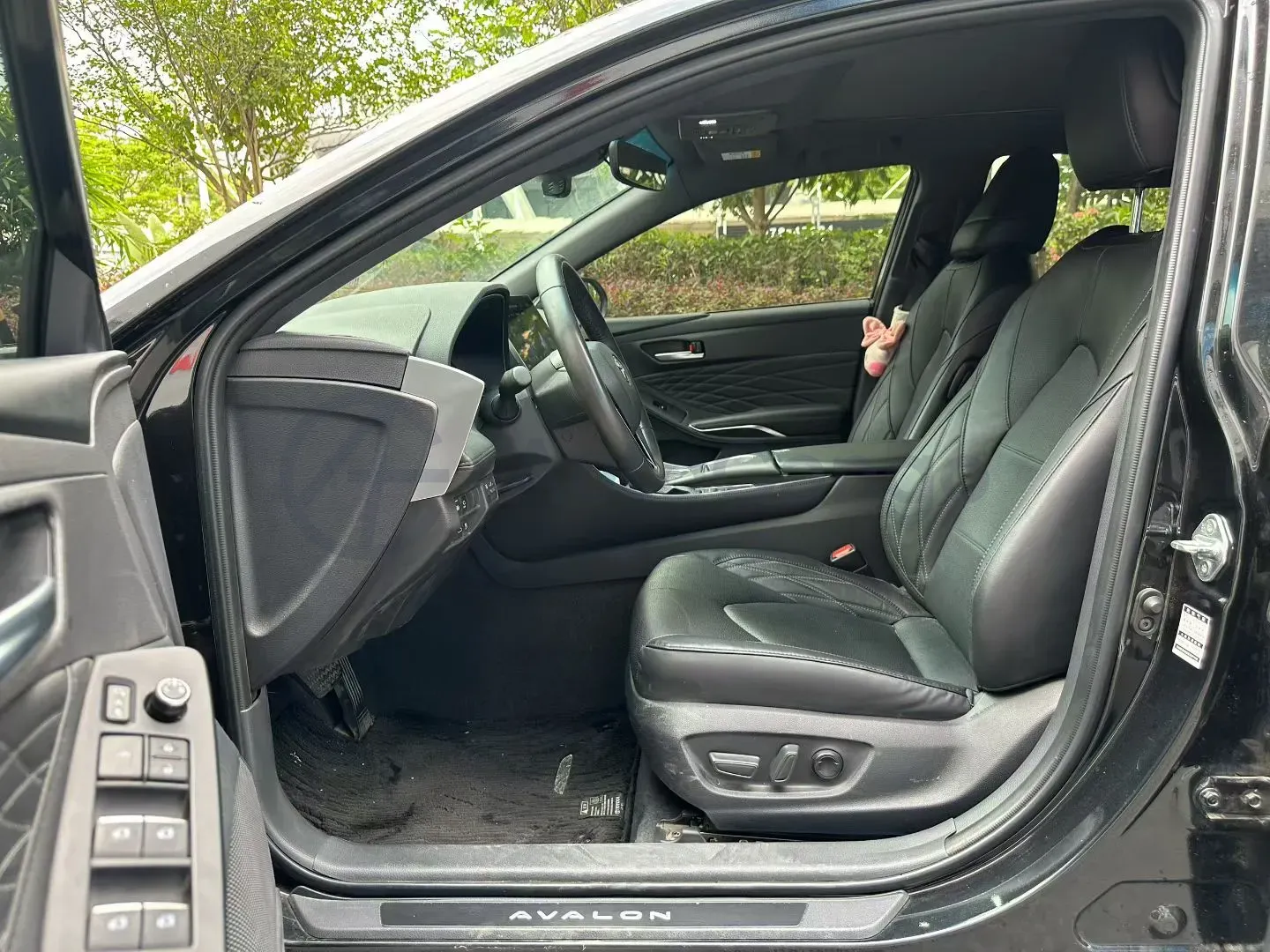 2022 Toyota Avalon 2.5L 178HP L4 E-CVT Hybrid,autocango,china used car exporter,china ev exporter,chinese used car exporter,chinese used ev exporter