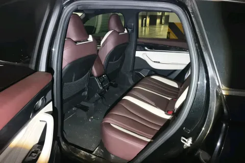 2024 Geely Monjaro 2.0T 238HP L4 8AT