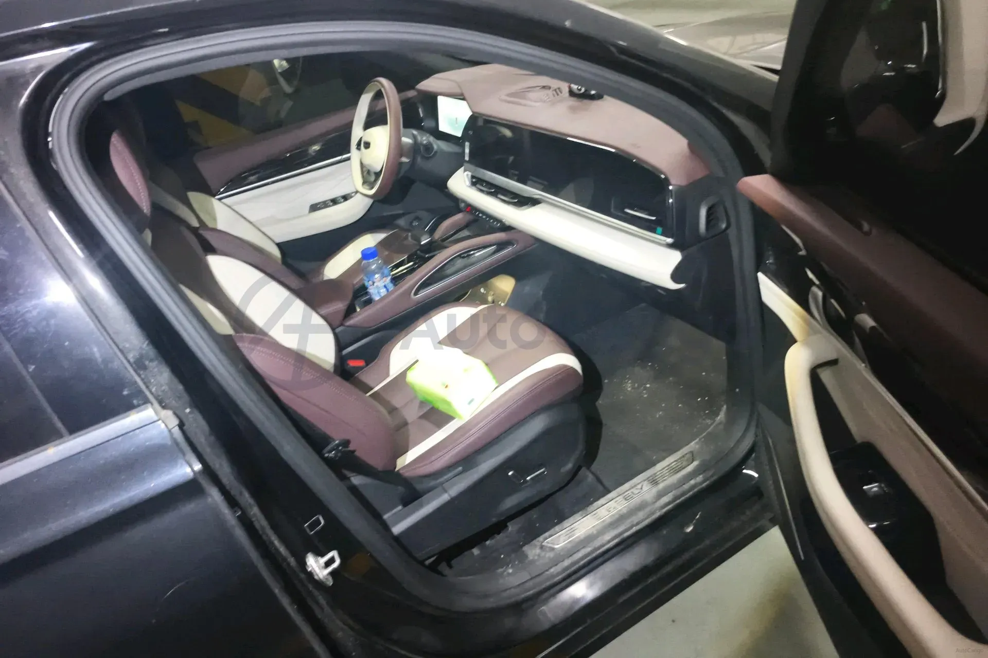 2024 Geely Monjaro 2.0T 238HP L4 8AT,autocango,china used car exporter,china ev exporter,chinese used car exporter,chinese used ev exporter