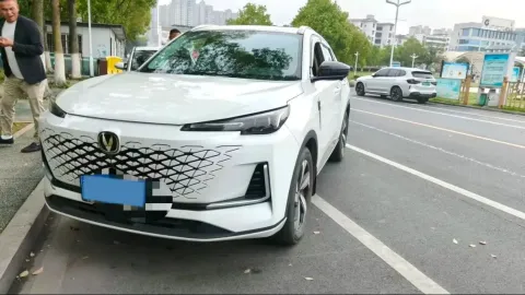 2022 CHANGAN CS75 PLUS,autocango,china used car exporter,china ev exporter,chinese used car exporter,chinese used ev exporter