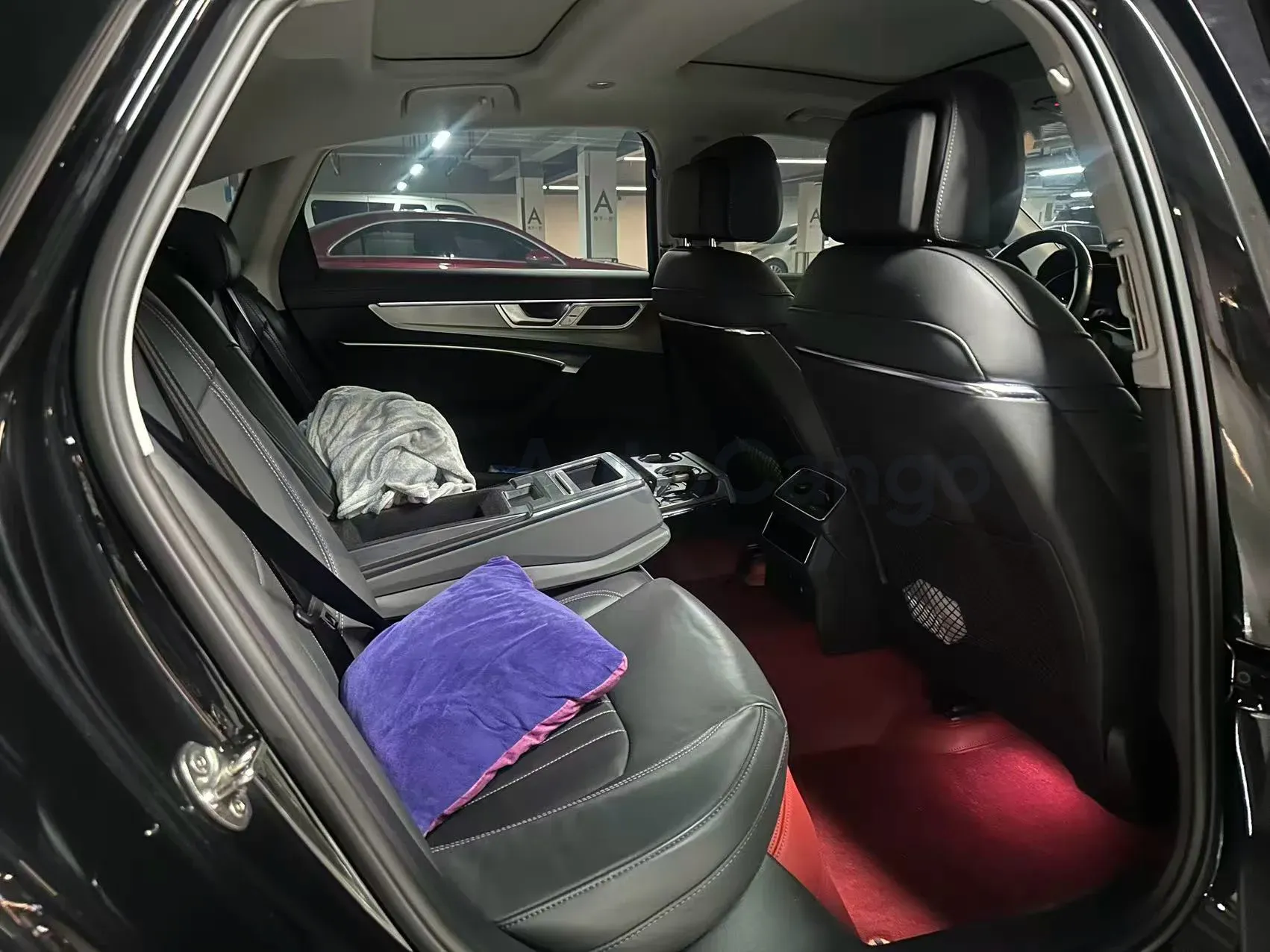 2023 Audi A6L 2.0T 245HP L4 7DCT,autocango,china used car exporter,china ev exporter,chinese used car exporter,chinese used ev exporter