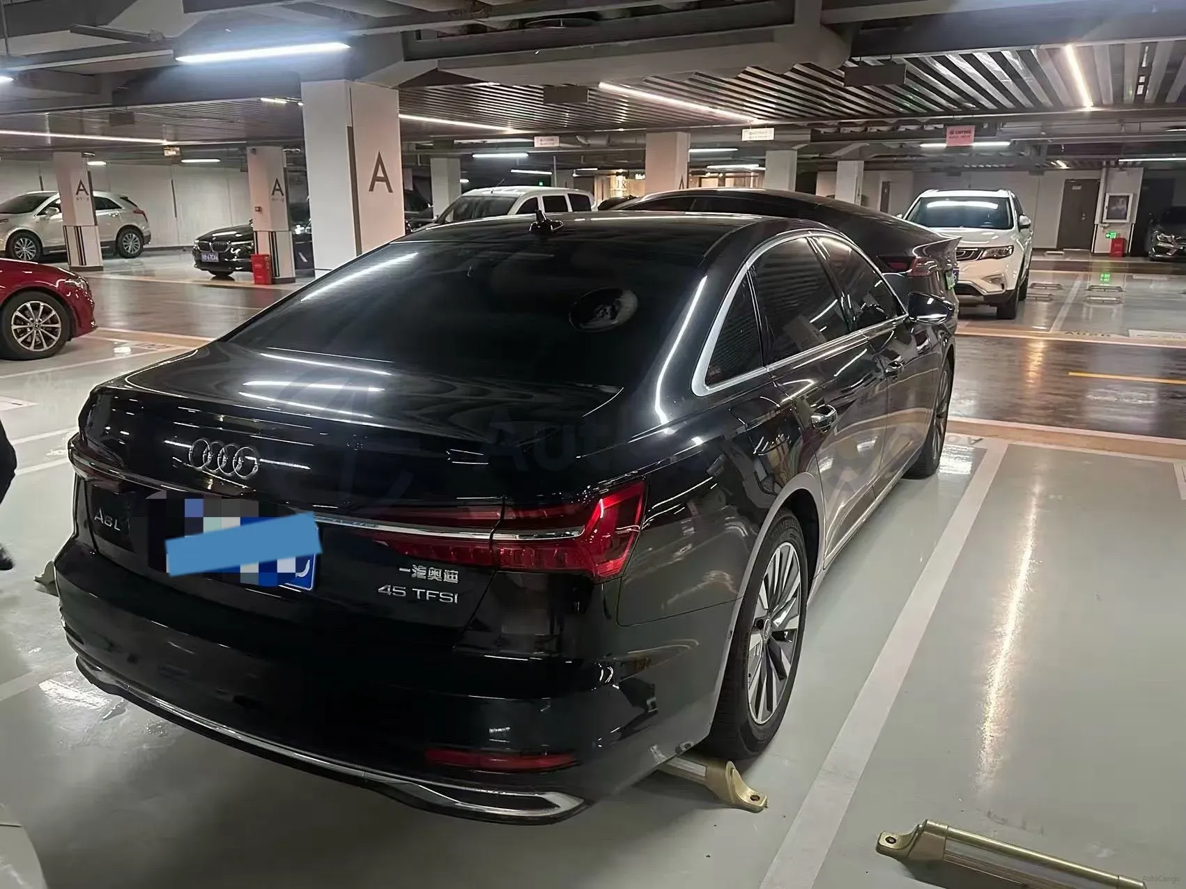 2023 Audi A6L 2.0T 245HP L4 7DCT,autocango,china used car exporter,china ev exporter,chinese used car exporter,chinese used ev exporter
