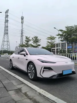 2024 Geely Galaxy E8 BEV 76KWH