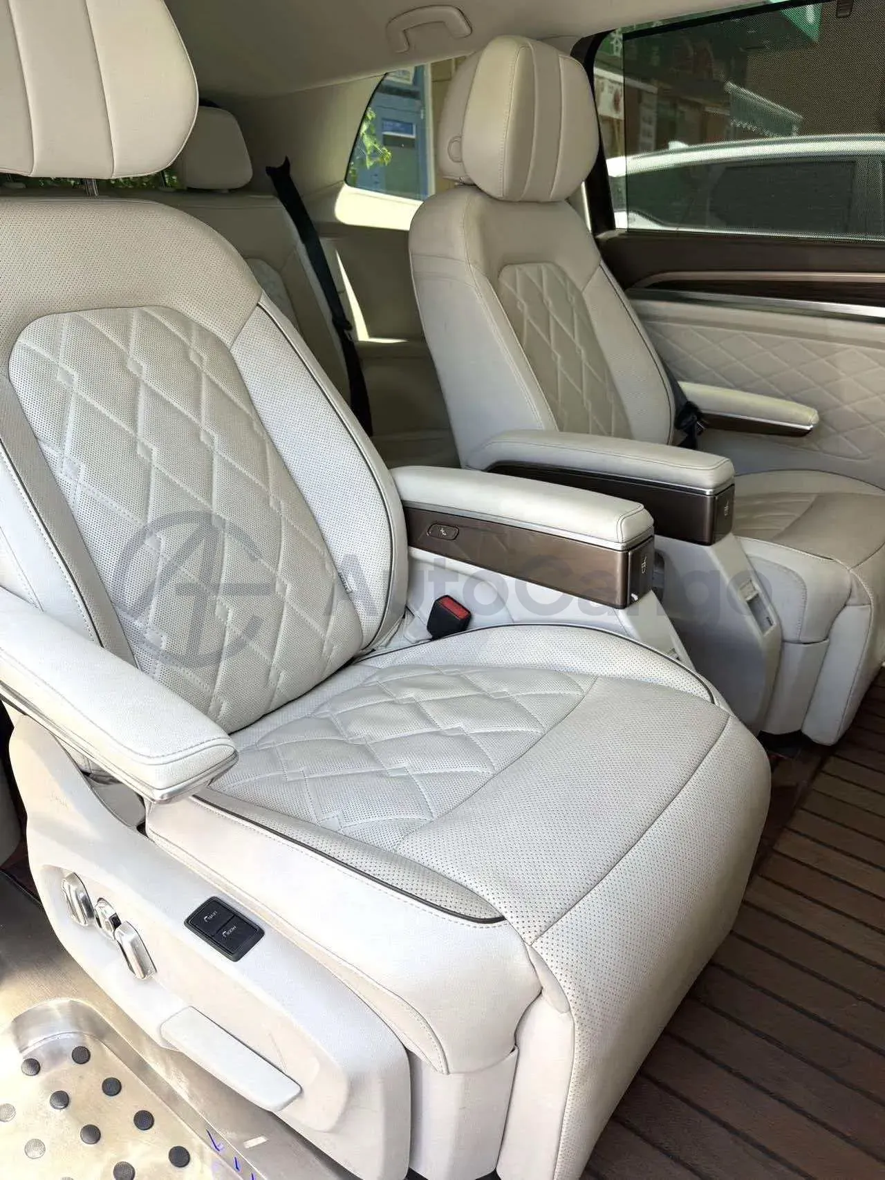 2020 Volkswagen Viloran 2.0T 220HP L4 7DCT,autocango,china used car exporter,china ev exporter,chinese used car exporter,chinese used ev exporter