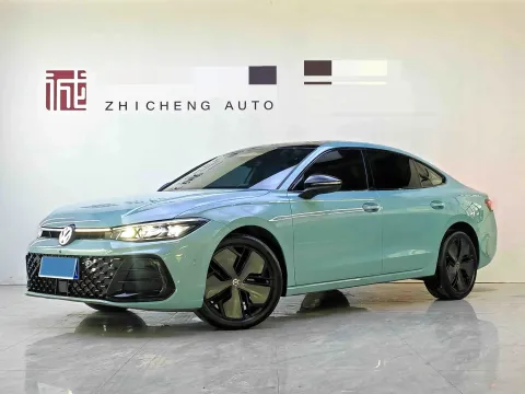 2025 VOLKSWAGEN PASSAT,autocango,china used car exporter,china ev exporter,chinese used car exporter,chinese used ev exporter