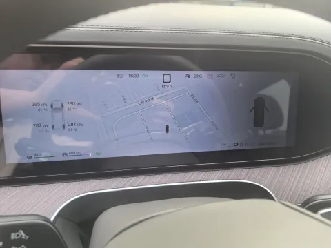 2025 Denza DenzaN9 2.0T 207HP L4 E-CVT PHEV