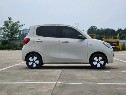2025 WuLing HongGuang MINI EV BEV 16.2KWH