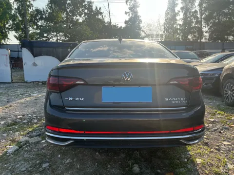 2023 Volkswagen Sagitar 1.5T 160HP L4 7DCT