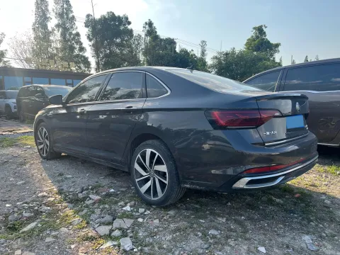 2023 Volkswagen Sagitar 1.5T 160HP L4 7DCT
