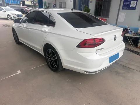 2019 Volkswagen Passat 1.4T 150HP L4 7DCT
