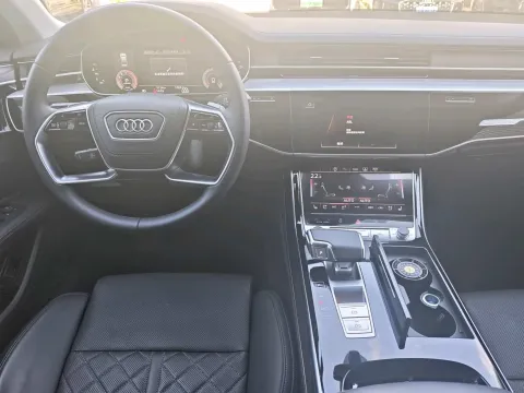 2025 Audi A8 3.0T 286HP V6 8AT