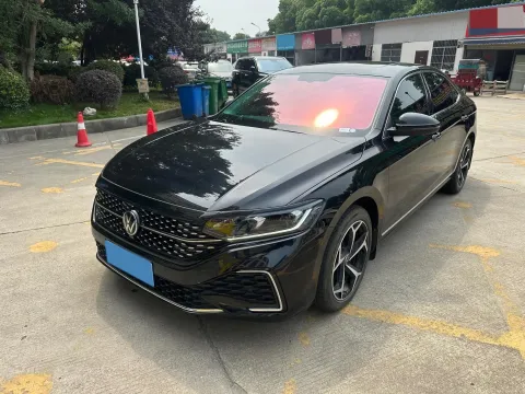 2024 VOLKSWAGEN PASSAT,autocango,china used car exporter,china ev exporter,chinese used car exporter,chinese used ev exporter