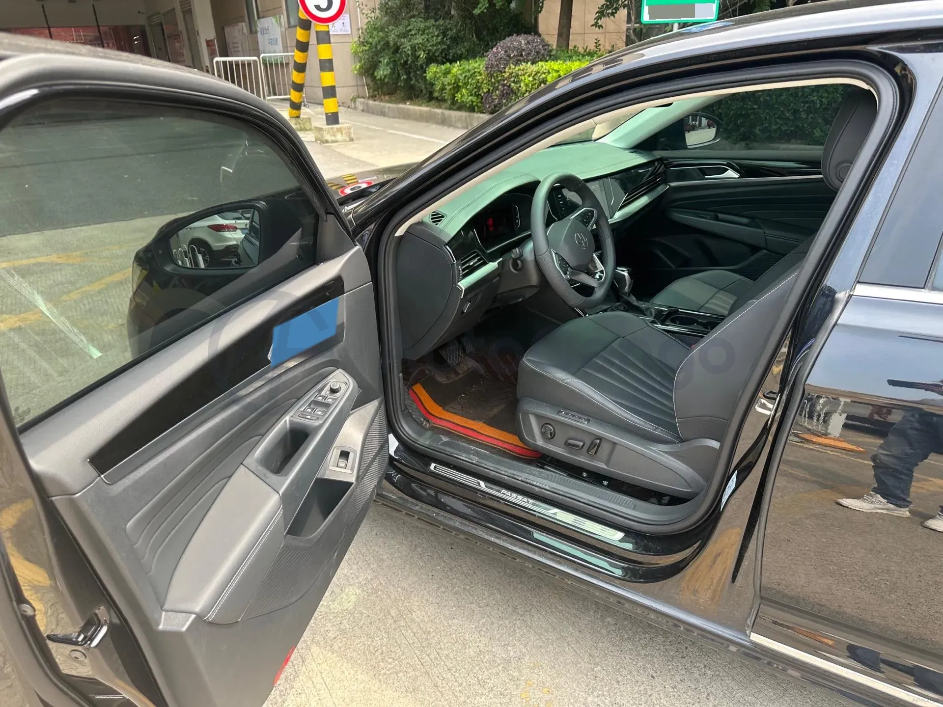 2024 Volkswagen Passat 2.0T 220HP L4 7DCT,autocango,china used car exporter,china ev exporter,chinese used car exporter,chinese used ev exporter