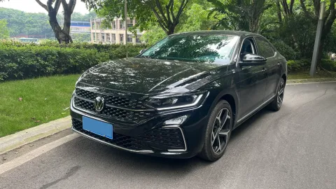 2025 VOLKSWAGEN PASSAT,autocango,china used car exporter,china ev exporter,chinese used car exporter,chinese used ev exporter
