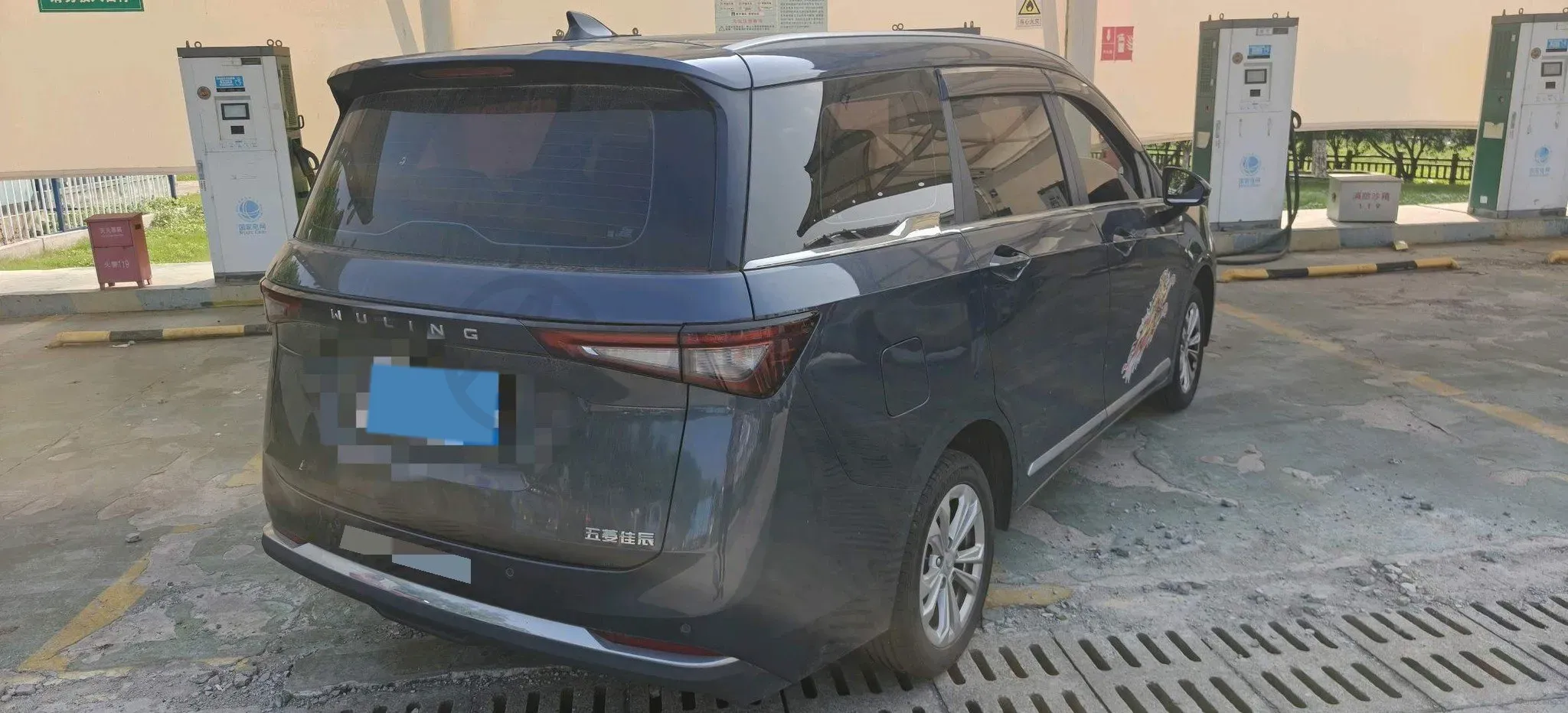 2022 WuLing JiaChen 1.5L 99HP L4 6MT,autocango,china used car exporter,china ev exporter,chinese used car exporter,chinese used ev exporter