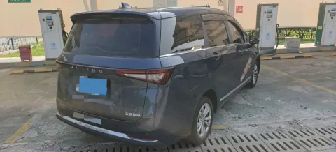 2022 WuLing JiaChen 1.5L 99HP L4 6MT