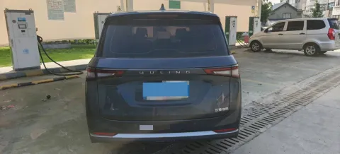 2022 WuLing JiaChen 1.5L 99HP L4 6MT